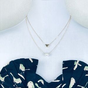 Buy 1 necklace get another 1 for free